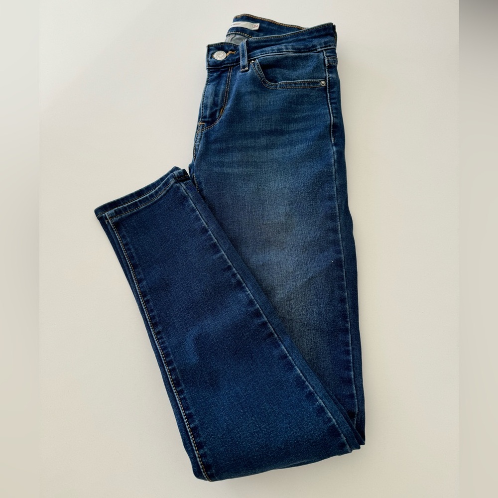Levi's 711 Skinny Jeans - Medium Blue with Gold Stitching